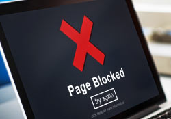 Казино APlay заблокировало победителя  Блокировка в игровом клубе APlay